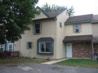 34 Noble Rd, Sicklerville, NJ 08081