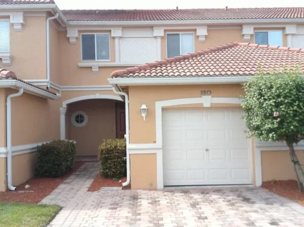 9975 Chiana Cir, Fort Myers, FL 33905