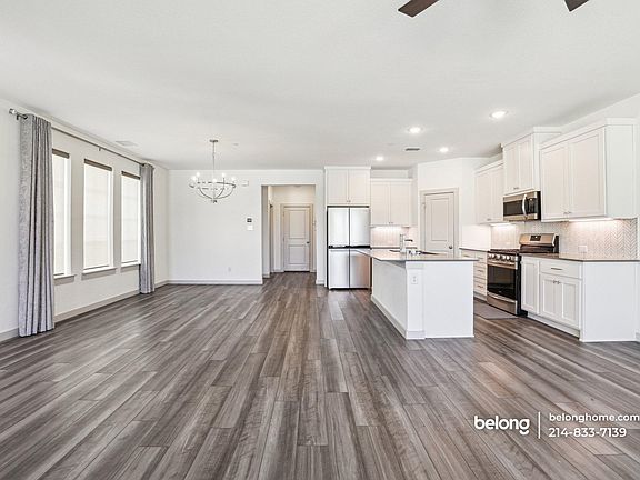 5th image of 430 Matthew Dr