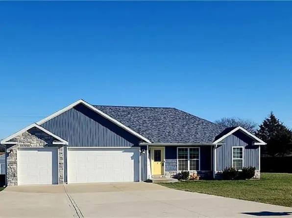 395 SE 991st Rd, Knob Noster, MO 65336