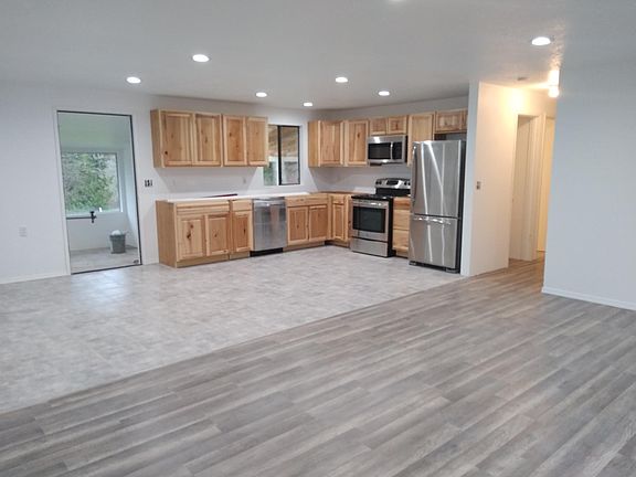 5th image of 4715 144th Dr SE