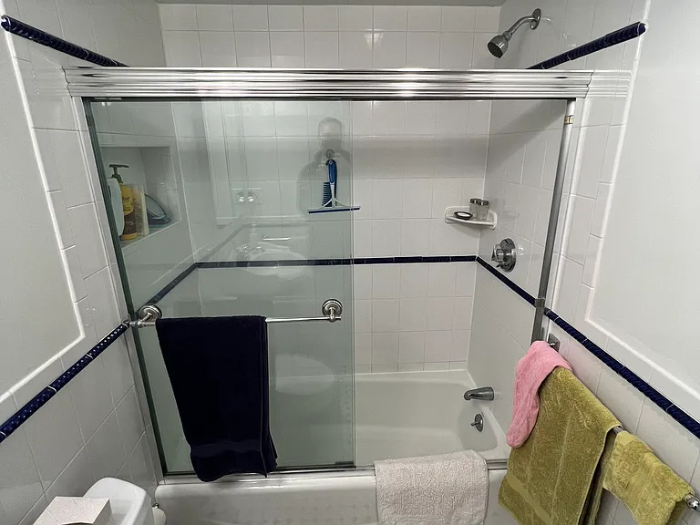 80 Sutherland Rd #3AP — Photo 8