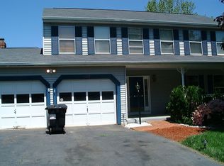 4828 Regiment Ct, Woodbridge, VA 22193
