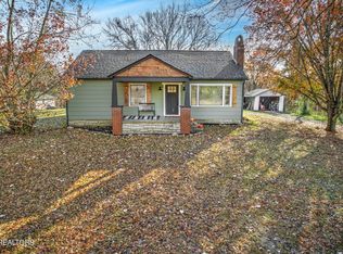 642 Sinking Springs Rd, Clinton, TN 37716