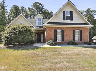 130 Biltmore Dr, Fayetteville, GA 30214