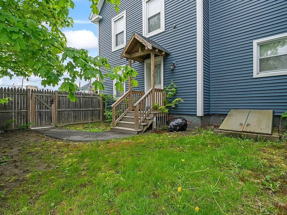 15 Seavey St