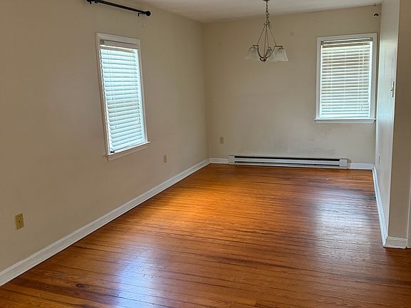 3rd image of 2182 Apple Pie Ridge Rd