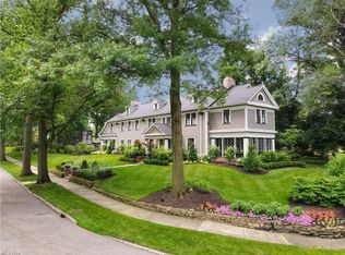 2114 Elandon Dr, Cleveland Heights, OH 44106