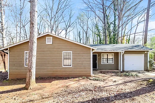 119 Richard Way Photo 1