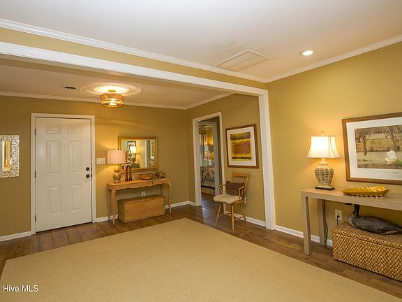 4th image of 147 Knollwood Dr