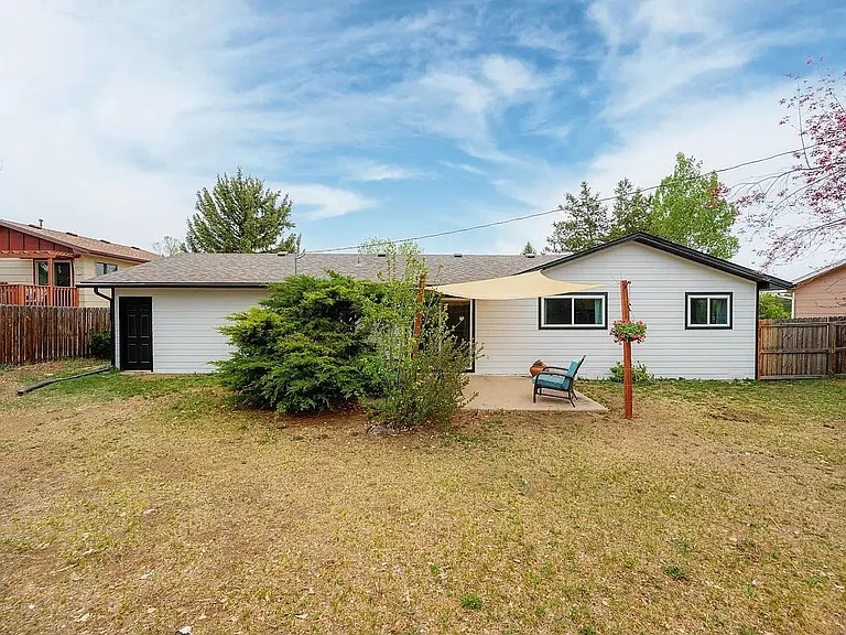 909 Willshire Dr — Photo 36