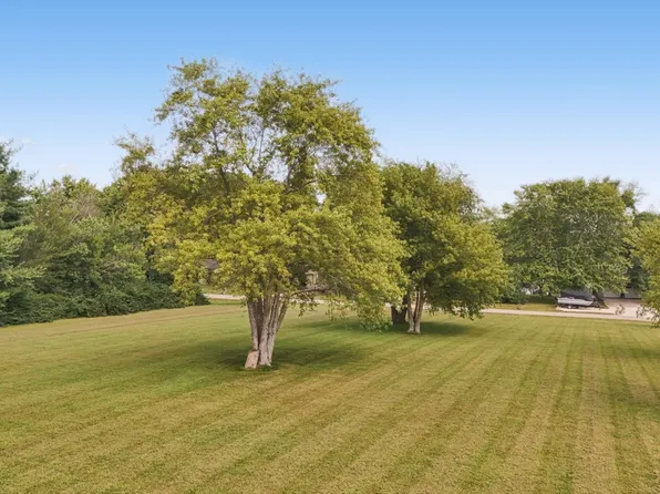 1505 Golf Rd, Loda, IL 60948