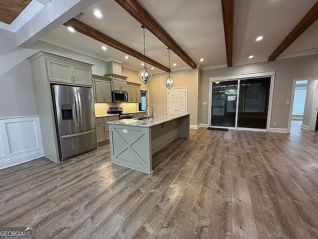 4 bed, 2254 sqft, $2,700 — Photo 3