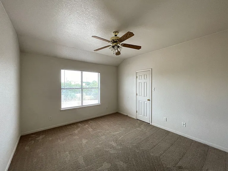 3206 Dannen Court — Photo 10