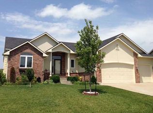 808 W Putter Ct, Andover, KS 67002