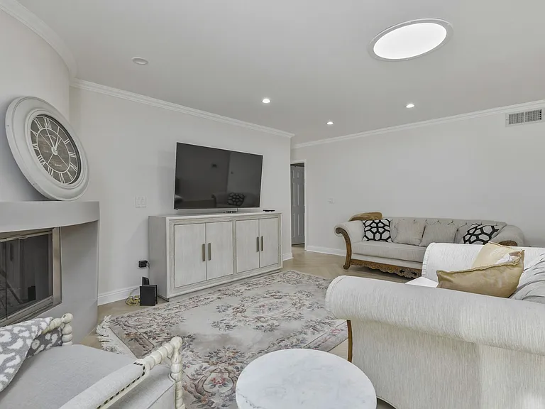 7152 Pomelo Dr — Photo 6