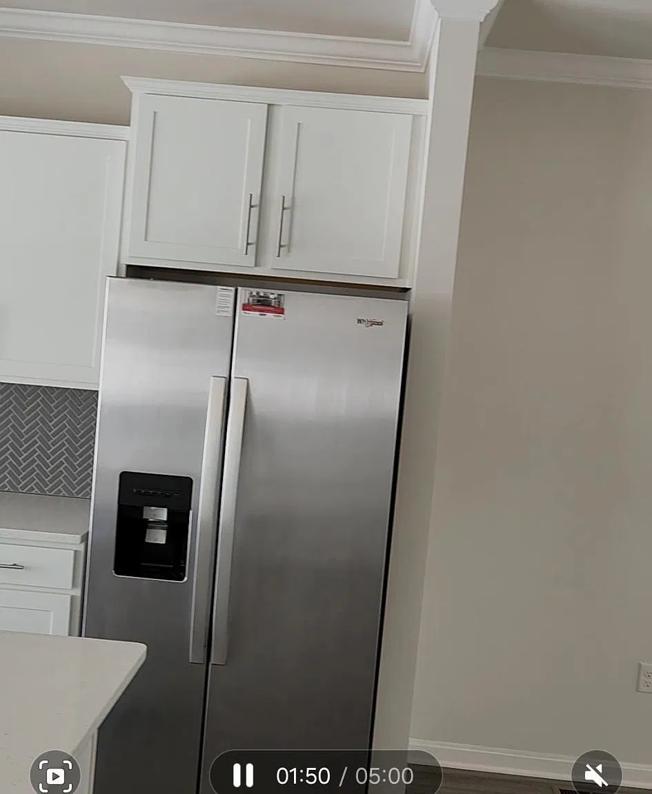 4 bed, 3.5 bath, 1969 sqft, $3,600 — Photo 2