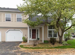 308 Teak Ln, Streamwood, IL 60107