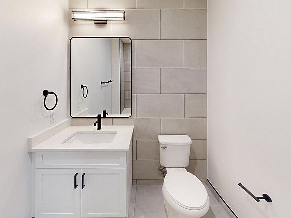 5th image of 337 Johnston Ave #201