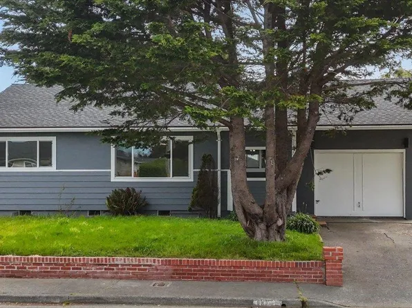 1371 Anzio St, Crescent City, CA 95531