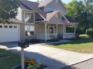 102 Marywater Ln, Oak Ridge, TN 37830