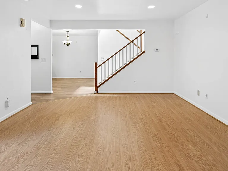 208 Finley Forest Dr — Photo 20