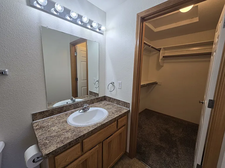 514 Maylea Pl — Photo 9