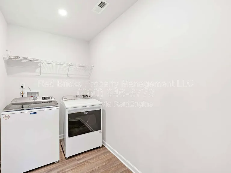 2128 Blue Sky Meadows Dr — Photo 21