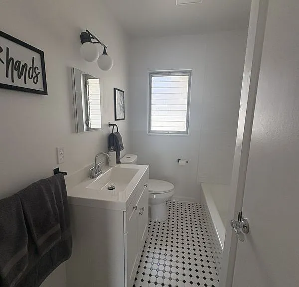 1014 E Okaloosa Ave — Photo 18