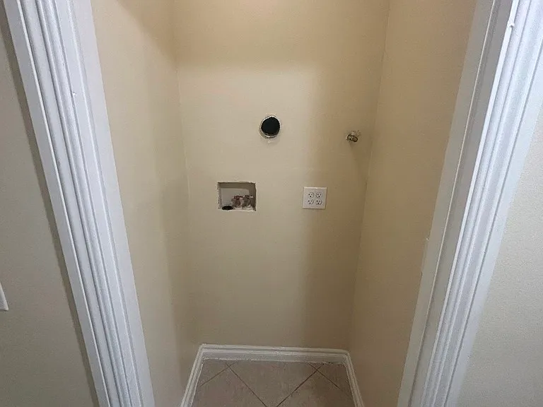 4523 S Arlington Ave — Photo 8