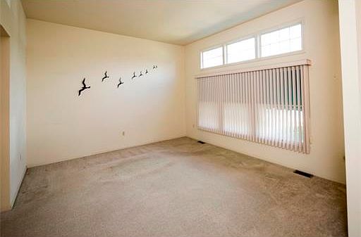 3rd image of 109 Greenwood Ln