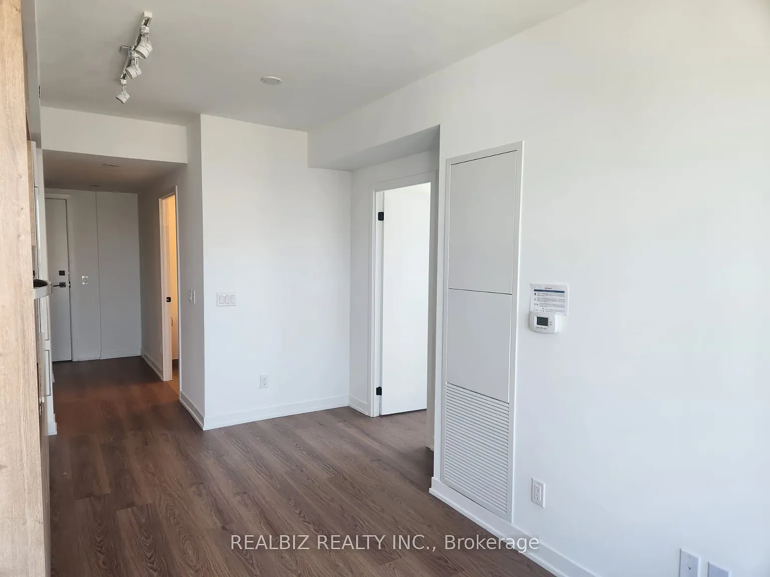 2 bed, $2,300 — Photo 2