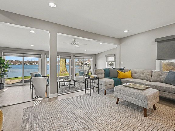 4th image of 2019 Lakeview Dr