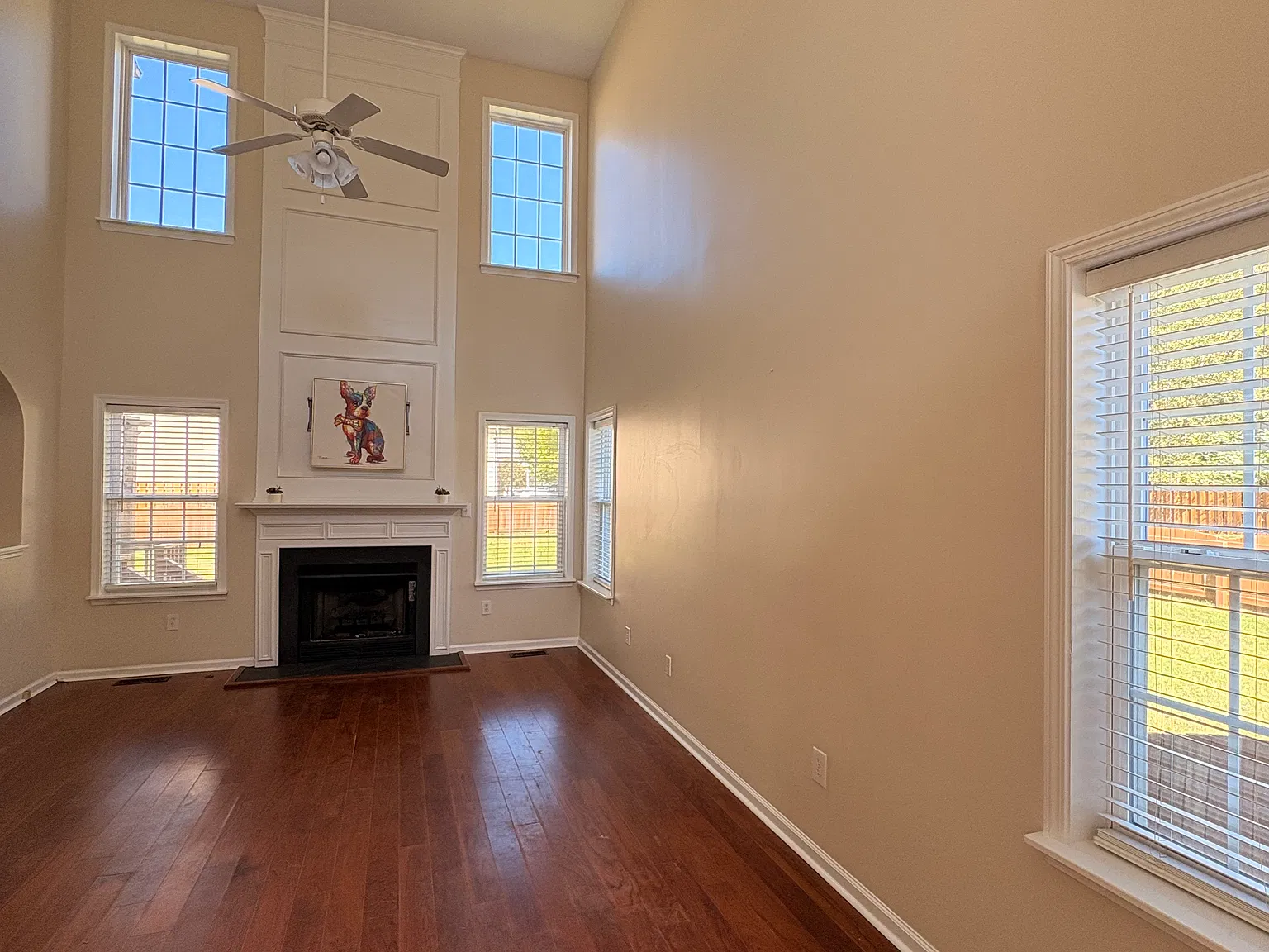 3 bed, 2.5 bath, 1684 sqft, $2,250 — Photo 2