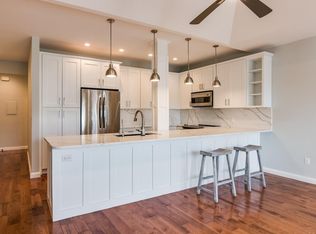 5 Pirates Ln APT 3, Gloucester, MA 01930