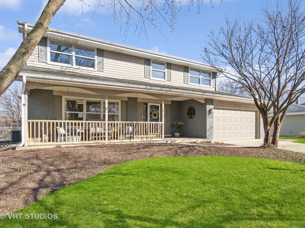 6S165 Lakewood Dr, Naperville, IL 60540