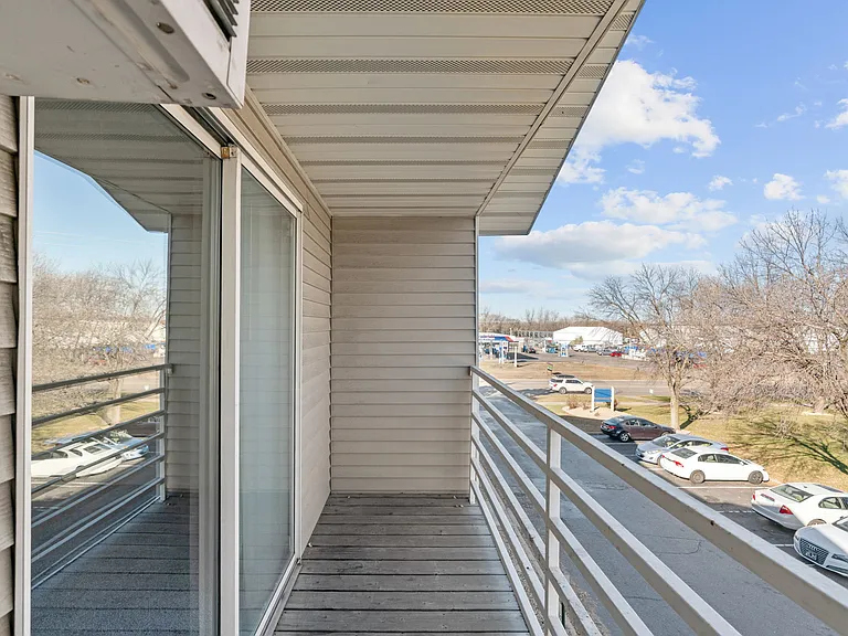 Two Bedroom C - 2 Bed / 2 Bath - 950 Sq.Ft.