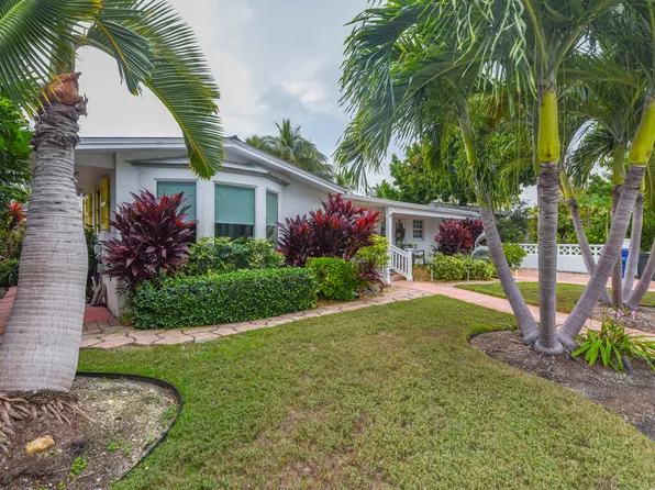12 Bamboo Ter, Key West, FL 33040