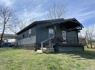 709 Sassman Rd, Marion, TX 78124