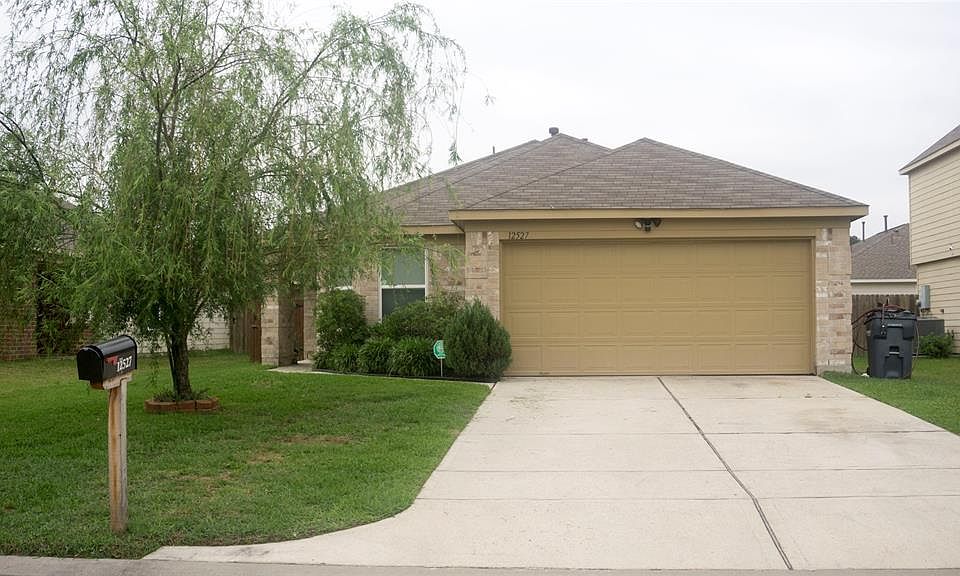 1st image of 12527 Greensbrook Forest Dr