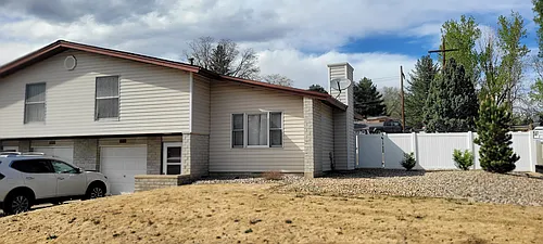 1101 Cottonwood Dr Photo 1