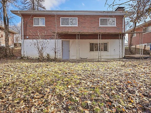 5th image of 3437 Saint Henry Ln