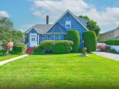 2405 Aberdeen Street, East Meadow, NY, 11554