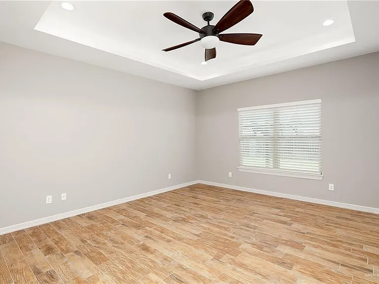 803 W Iroquois Ave — Photo 14