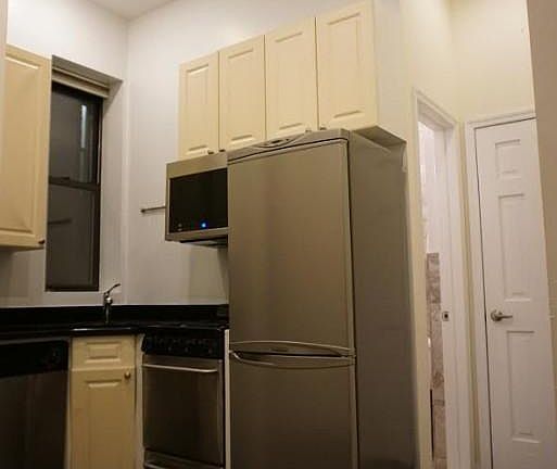 4th image of 31 E 1st St APT 5b