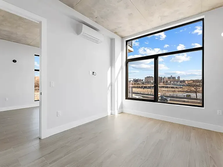 101 Macombs Pl #PHB — Photo 11