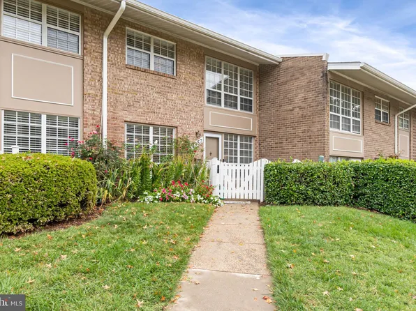 1957 Kennedy Dr #1957, McLean, VA 22102