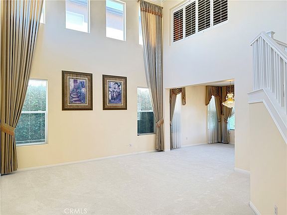 3rd image of 10354 Sandlewood Ln