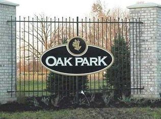 1002 White Oak Dr, Plainfield, IN 46168