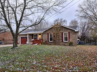 1010 Foxmoor Dr, Clarksville, TN 37042